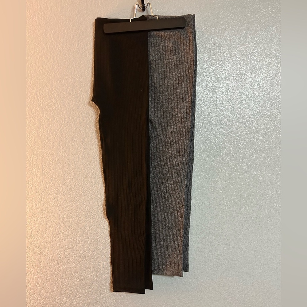 Womens black & gray ribbed stretch soft high rise leggings size small / medium